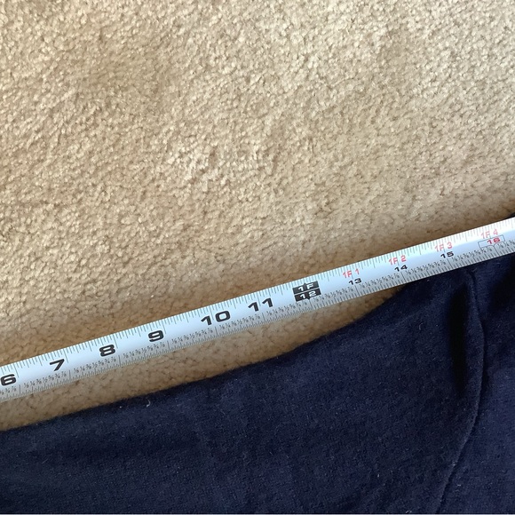 100% cashmere over sized V-neck sweater. Deep navy - Picture 6 of 6